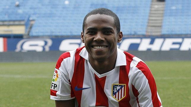 Elías sonríe en el césped del Calderón