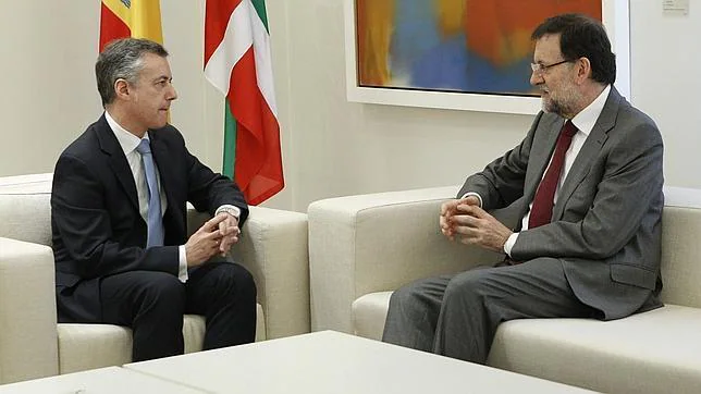 Urkullu pide a Rajoy una revisión del concierto vasco y la transferencia de competencias «pendientes»