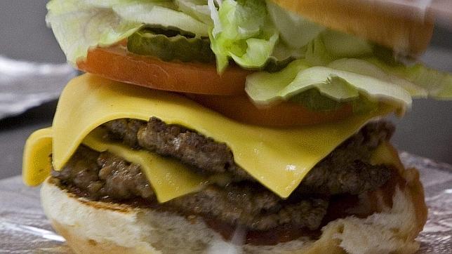 La OCU insta a las patronales cárnicas a hacer «autocrítica» y extremar los controles