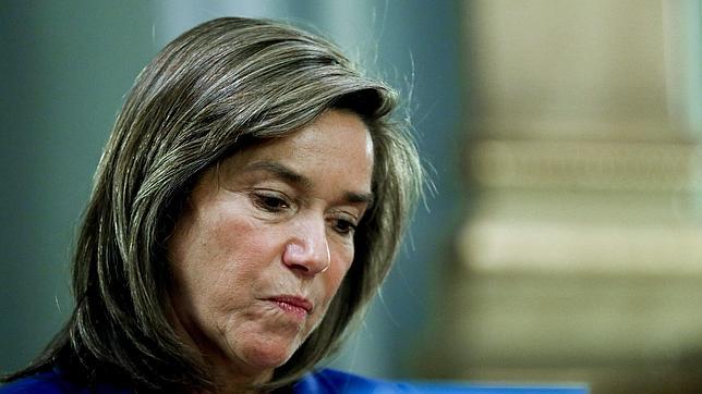 Ana Mato: «Seguiré en mi ministerio porque cuento con la confianza del presidente»