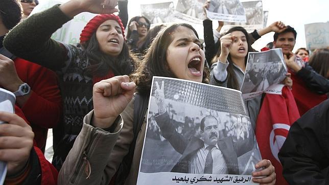 Túnez espera un nuevo Gobierno sumido en la incertidumbre