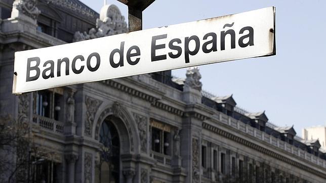 La morosidad bancaria cae por primera vez en 17 meses por las transferencias a la Sareb