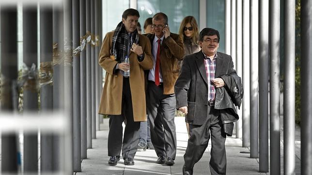 Hamilton: «Riis me puso en contacto con Eufemiano»