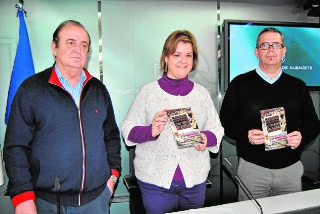 Nueva concentración de la familia del exalcalde de La Gineta