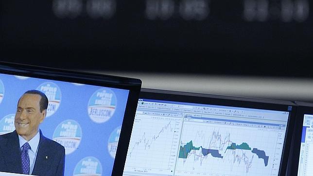 Berlusconi, investigado en Nápoles por corrupción y financiación ilegal