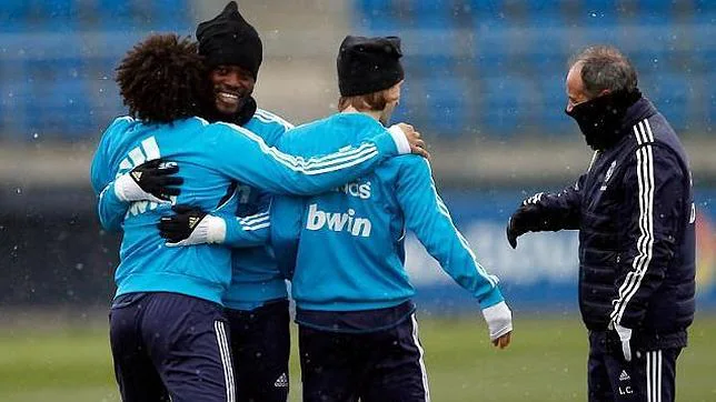 Essien también fue «cazado» en la madrugada loca del Real Madrid