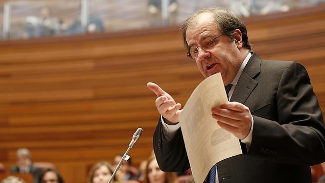 La Junta envía al Gobierno un informe «crítico» con la reforma local