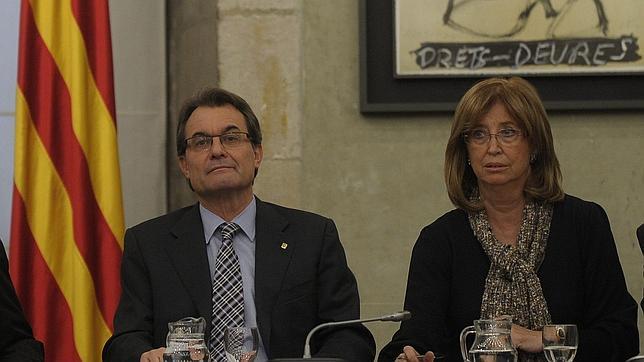 Cataluña anuncia que volverá a ocultar la casilla del castellano