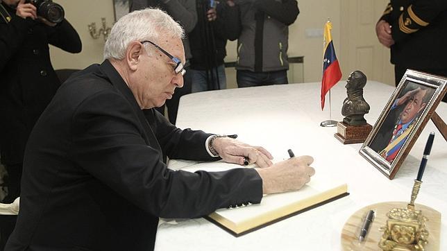 Margallo explicará el proyecto de la ley de Acción Exterior en el Congreso