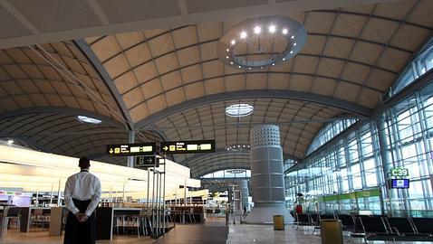 Aena cobrará un euro por usar los carros para equipajes de sus siete mayores aeropuertos