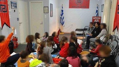 Formación para niños, la nueva «iniciativa» de los neonazis griegos