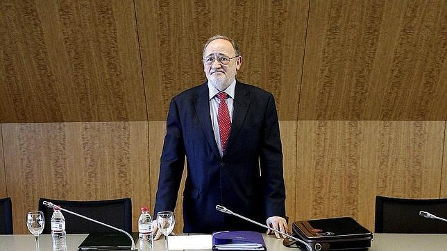 Cien trabajadores de Iberia se concentran en la UAM contra la propuesta del mediador