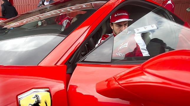 «Alonso seguirá hasta 2015»