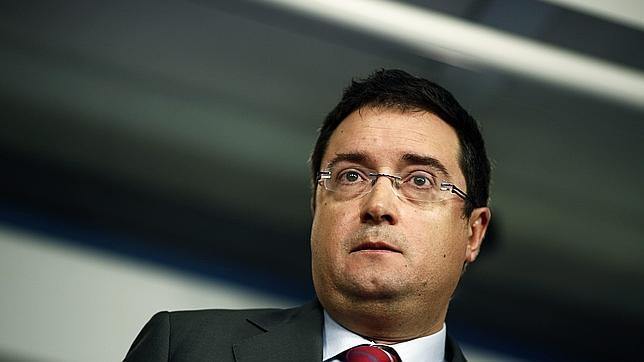 Arrecia la presión en el PSOE para que Rubalcaba cese a Óscar López