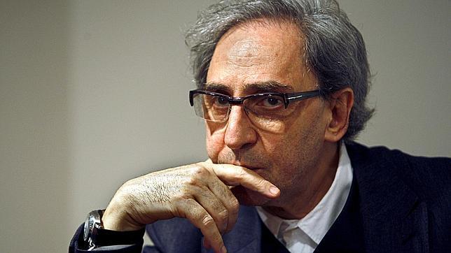 Franco Battiato: «Espero que Beppo Grillo se ponga al servicio de Italia»