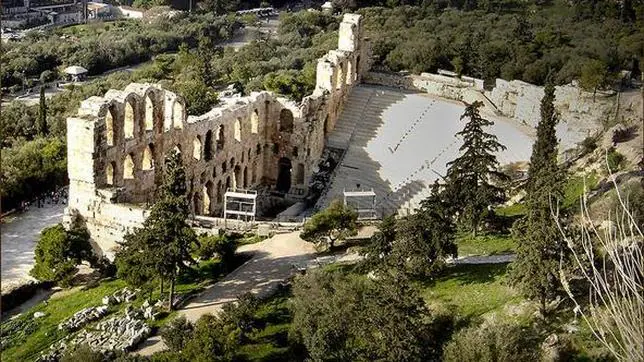 Cómo adoptar un teatro de la Antigüedad griega en época de crisis