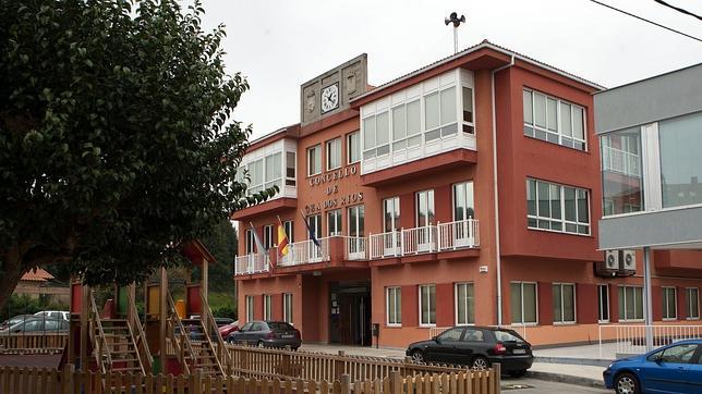 Calvo pide que la reforma local incluya el término «fusión voluntaria de municipios»