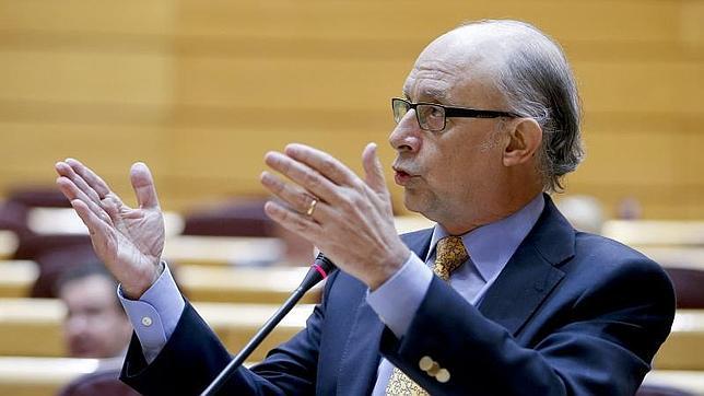 El Gobierno compensará a las autonomías por el impuesto sobre depósitos