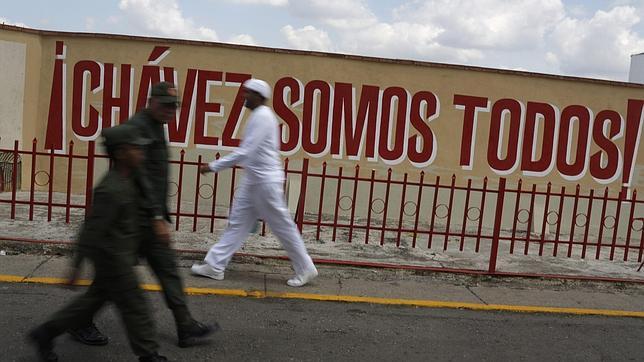 Denuncian una nueva devaluación enmascarada del bolívar en Venezuela