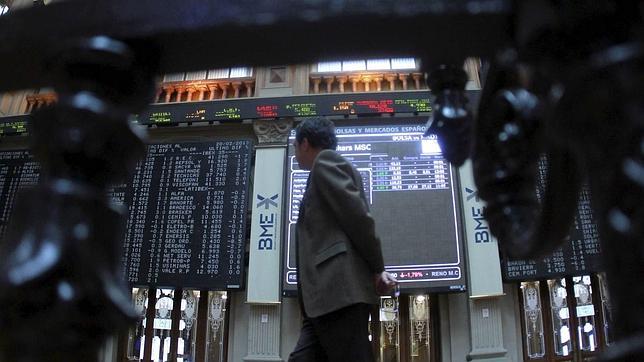 Seis claves para invertir en Bolsa a pesar de la tormenta chipriota