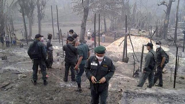 Al menos 62 muertos en el incendio de un campo de refugiados en Tailandia
