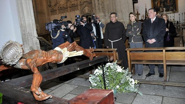 Cospedal anima a visitar la Semana Santa de Castilla-La Mancha