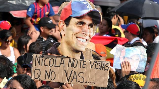 Maduro y Capriles abren la primera campaña electoral en 14 años sin Chávez