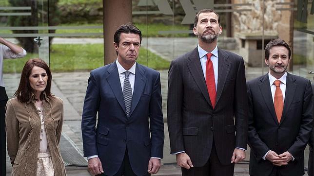 El Príncipe, antes de la imputación de la Infanta, ensalza la «contribución» de la gran empresa vasca