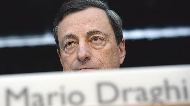 Draghi despejará hoy la incógnita sobre si el «modelo Chipre» se aplicará en futuros rescates
