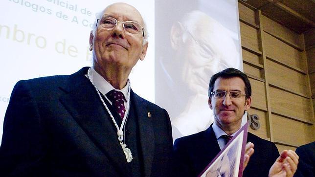 Romay Beccaría niega que la Consellería de Sanidade mantuviese negocios con Dorado