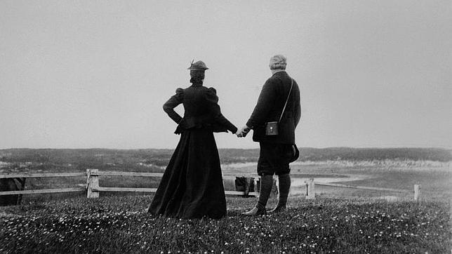 La curiosa historia de amor de Alexander Graham Bell