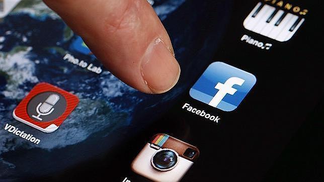 Facebook-Instagram, un año de polémica