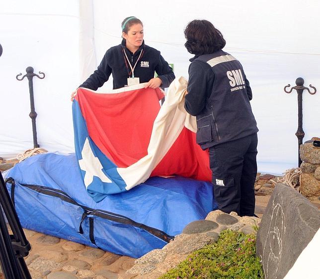 Finaliza la exhumación de los restos de Pablo Neruda para saber si fue asesinado