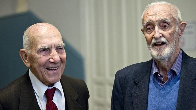 Sampedro y Hessel, dos nonagenarios indignados