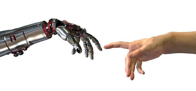 Un millonario ruso planea crear cyborgs en 2045