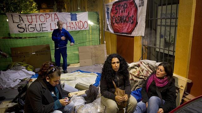 María Dolores y su hija de 12 años, de las primeras en pedir que se le expropie su casa al banco