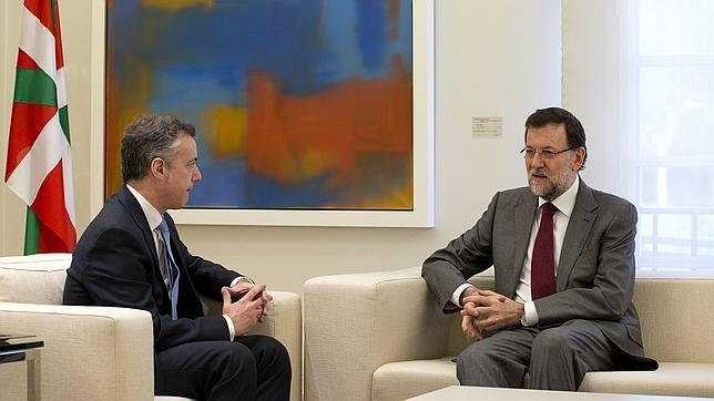 Rajoy y Urkullu se reúnen en secreto para perfilar un acuerdo económico