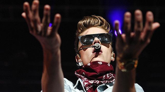 Justin Bieber: «Ojalá Ana Frank hubiera sido una "belieber"»