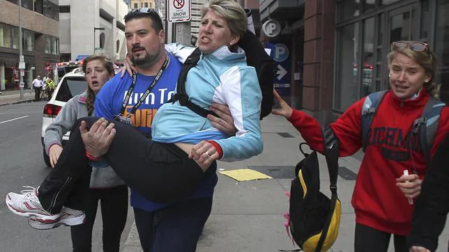 El exjugador de la NFL que ayudó a auxiliar a las víctimas de las explosiones del maratón de Boston