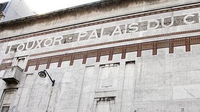 Fachada del cine Louxor, que reabre sus puertas esta semana