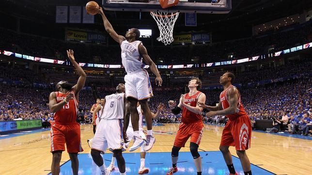 Thunder y Heat inician imparables los playoffs