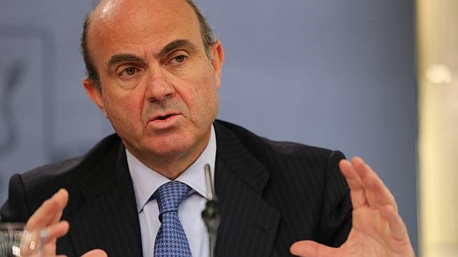 De Guindos le dice al «WSJ» que el PIB español caerá el 1,5% en 2013, el triple de lo anunciado