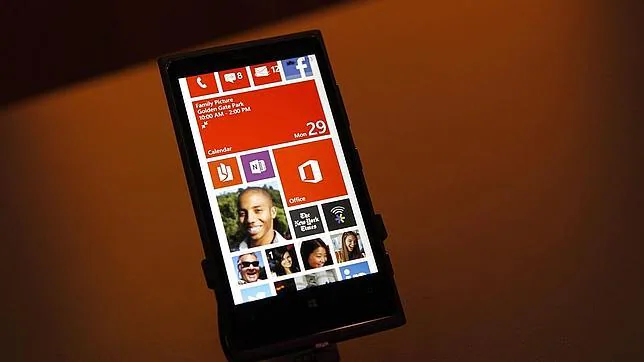 Nokia impide a HTC la utilización de los micrófonos de gran amplitud en el One