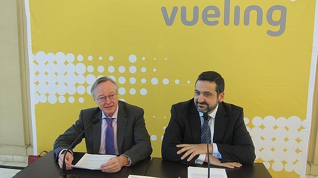 Los accionistas de Vueling aceptan la opa de IAG