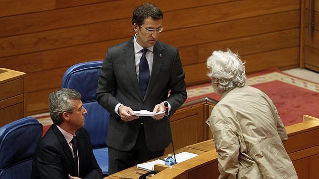 Beiras se encara con Feijóo en medio del pleno más bronco