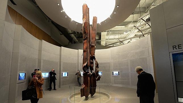 Obama y cuatro expresidentes de Estados Unidos, en la inauguración del centro Bush