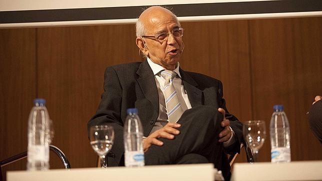Ram Bhavnani: «Si hubiera tanto paro nos mataríamos los unos a los otros»