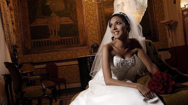 Foto de estudio de una novia ecuatoriana