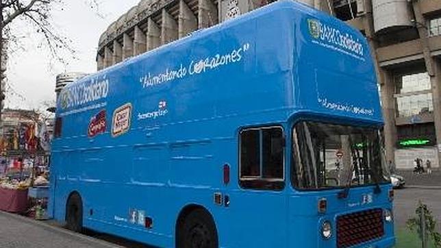 El Bus Solidario de Mensajeros de la Paz recogerá comida en el Club de Campo