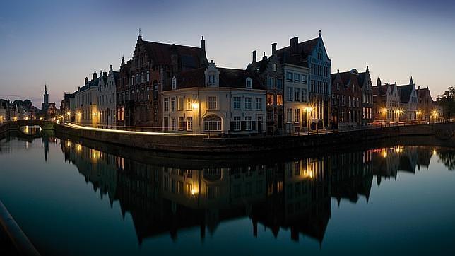 Atardecer en los canales de Brujas